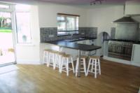 End-of-Terrace House, 5 bedrooms, Freehold