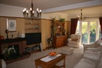 Semi-Detached House, 6 bedrooms, Freehold