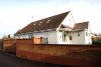 Bungalow, 5 bedrooms, Freehold