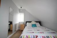 Bungalow, 5 bedrooms, Freehold