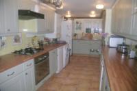 Mid-Terrace House, 3 bedrooms, Freehold