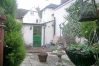 Mid-Terrace House, 3 bedrooms, Freehold