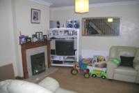Mid-Terrace House, 3 bedrooms, Freehold
