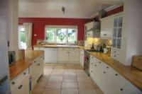 Semi-Detached House, 3 bedrooms, Freehold