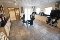 Detached House, 5 bedrooms, Freehold