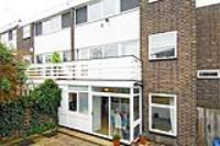 Mid-Terrace House, 4 bedrooms, Freehold