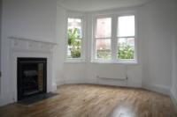 Flat / Apartment, 3 bedrooms, Share of Freehold