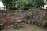 Flat / Apartment, 3 bedrooms, Share of Freehold