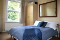 Mid-Terrace House, 3 bedrooms, Freehold