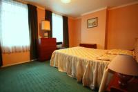 Mid-Terrace House, 2 bedrooms, Freehold