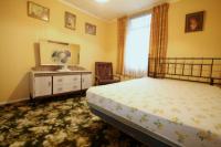 Mid-Terrace House, 2 bedrooms, Freehold
