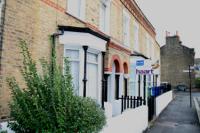 Mid-Terrace House, 2 bedrooms, Freehold