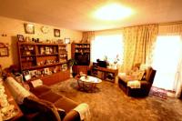 Mid-Terrace House, 3 bedrooms, Freehold