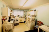 Mid-Terrace House, 3 bedrooms, Freehold