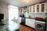 Mid-Terrace House, 4 bedrooms, Freehold