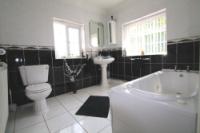Semi-Detached House, 5 bedrooms, Freehold