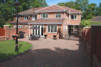 Semi-Detached House, 5 bedrooms, Freehold