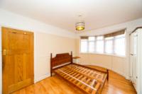 Mid-Terrace House, 3 bedrooms, Furnished