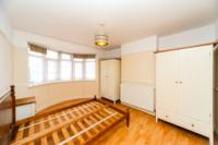 Mid-Terrace House, 3 bedrooms, Furnished