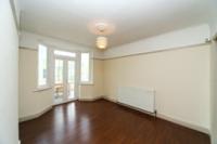 Mid-Terrace House, 3 bedrooms, Furnished