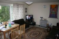 Flat / Apartment, 3 bedrooms, Unfurnished