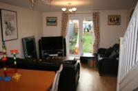 Mid-Terrace House, 2 bedrooms, Unfurnished