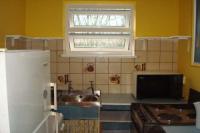 Flat / Apartment, 1 bedroom, Unfurnished
