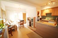 Mid-Terrace House, 2 bedrooms, Furnished