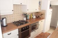 Mid-Terrace House, 3 bedrooms, Unfurnished