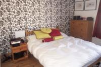 Mid-Terrace House, 3 bedrooms, Unfurnished