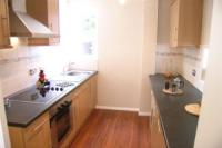 End-of-Terrace House, 3 bedrooms, Unfurnished