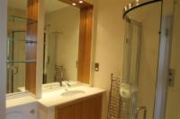 Flat / Apartment, 3 bedrooms, Unfurnished