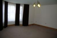 Flat / Apartment, 2 bedrooms, Unfurnished