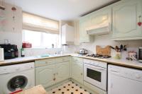 Detached House, 2 bedrooms, Unfurnished