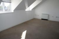 Flat / Apartment, 2 bedrooms, Unfurnished