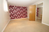 Detached House, 2 bedrooms, Unfurnished