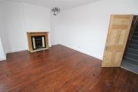 Mid-Terrace House, 4 bedrooms, Unfurnished