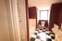 Detached House, 5 bedrooms, Unfurnished