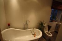 Flat / Apartment, 1 bedroom, Unfurnished