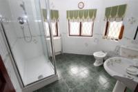 Detached House, 5 bedrooms, Unfurnished