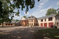 Detached House, 9 bedrooms
