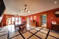 Detached House, 6 bedrooms, Freehold