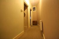 Mid-Terrace House, 4 bedrooms, Freehold
