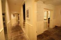 Mid-Terrace House, 4 bedrooms, Freehold