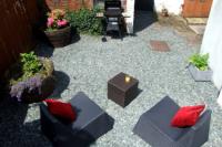 Mid-Terrace House, 4 bedrooms, Freehold