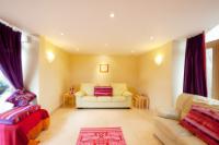 Detached House, 2 bedrooms, Freehold