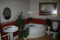 Semi-Detached House, 3 bedrooms, Freehold
