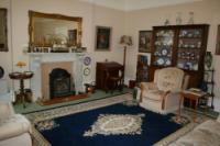 Mid-Terrace House, 7 bedrooms, Freehold