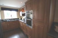 Semi-Detached House, 5 bedrooms, Freehold
