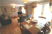 Semi-Detached House, 5 bedrooms, Freehold
